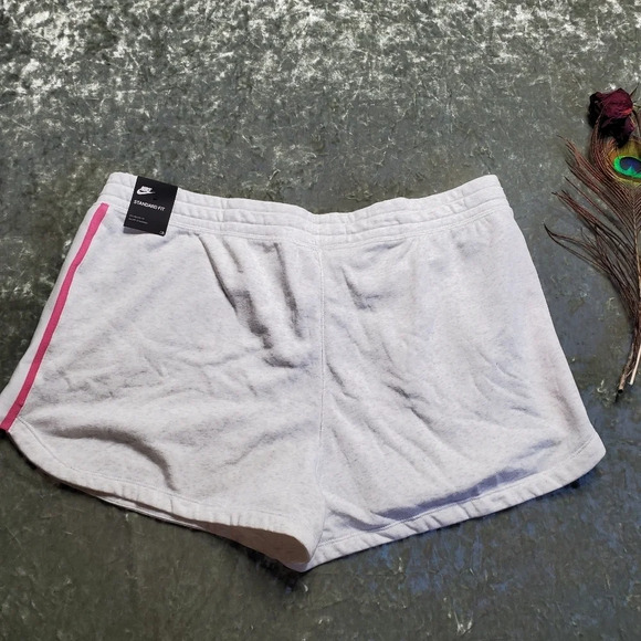 Nike Gray Standard Fit Shorts - Picture 7 of 7